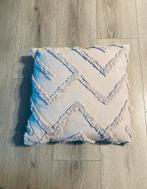 Leuke kussen, Huis en Inrichting, Woonaccessoires | Kussens, Ophalen of Verzenden, Zo goed als nieuw, Overige kleuren, Vierkant