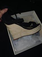 Nieuwe sandelettes, sleehak, Ophalen of Verzenden, Nieuw, Sandalen of Muiltjes