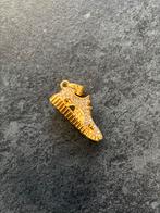 YZY Gouden schoen hanger met strass steentjes, Sieraden, Tassen en Uiterlijk, Overige voorstellingen, Ophalen of Verzenden, Zo goed als nieuw