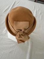 vintage dames hoed, bruin met brede band, Ophalen of Verzenden, Gedragen, 55 cm (S, 6⅞ inch) of minder, Hoed