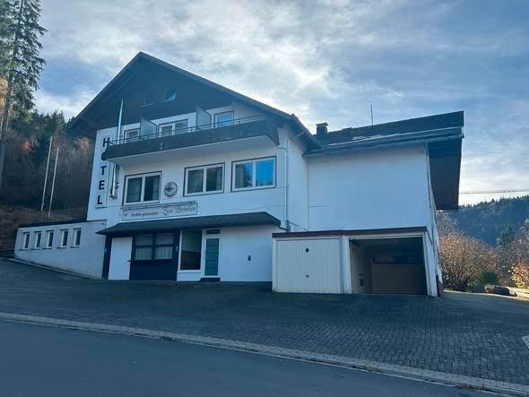 Te koop Hotel/Pension in Sauerland, Huizen en Kamers, Buitenland, Duitsland, Overige soorten, Overige