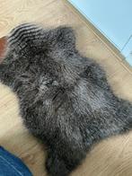 Vachtjes een kleine en grote voor decoratie, Huis en Inrichting, Ophalen, Zo goed als nieuw