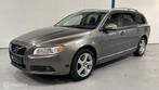 Volvo V70 2.5FT Summum AUTOMAAT / LEER, Gebruikt, Navigatiesysteem, 1568 kg, 5 cilinders
