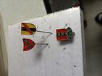3 speldjes van voetbalclubs., Verzamelen, Speldjes, Pins en Buttons, Ophalen of Verzenden, Zo goed als nieuw
