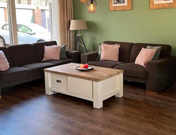 Salontafel met lades beschikbaar voor biedingen