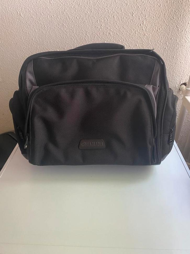 Laptop Trolley Tas Yamaha, Sieraden, Tassen en Uiterlijk, Koffers, Zo goed als nieuw, Overige materialen, Minder dan 50 cm, 45 tot 55 cm