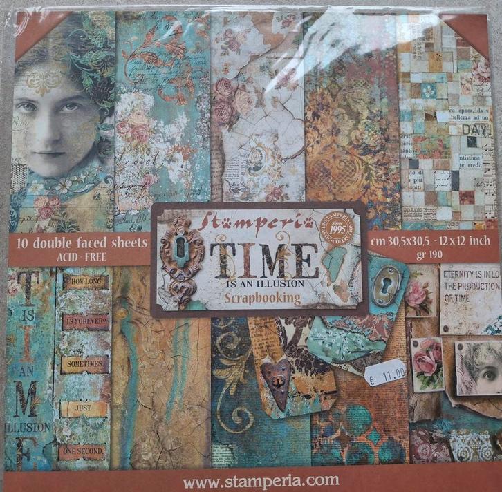 Nieuw paperpad Stamperia  Time is an illusion, Hobby en Vrije tijd, Scrapbooking, Nieuw, Papier of Karton, Overige merken, Ophalen of Verzenden