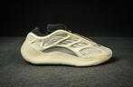 Yeezy Boost 700, Kleding | Heren, Schoenen, Overige kleuren, Nieuw, Ophalen of Verzenden, Sneakers of Gympen