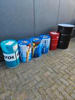 Diverse olievaten drums, Ophalen