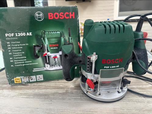 Bosch-bovenfrees POF 1200 AE, Doe-het-zelf en Verbouw, Gereedschap | Freesmachines, Zo goed als nieuw, Bovenfrees, Ophalen