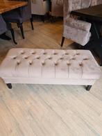 *OPRUIMING* Hocker Eetkamerbank 120x50 cm €279,- NU €249,- 4, Hocker Eetkamerbank Capiton Knoopjes stof velvet taupe, Ophalen of Verzenden