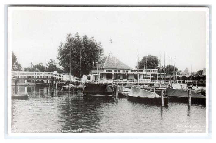 Loosdrecht, Kon. Watersportver. "Loosdrecht", Verzamelen, Ansichtkaarten | Nederland, Gelopen, Noord-Holland, 1940 tot 1960, Verzenden