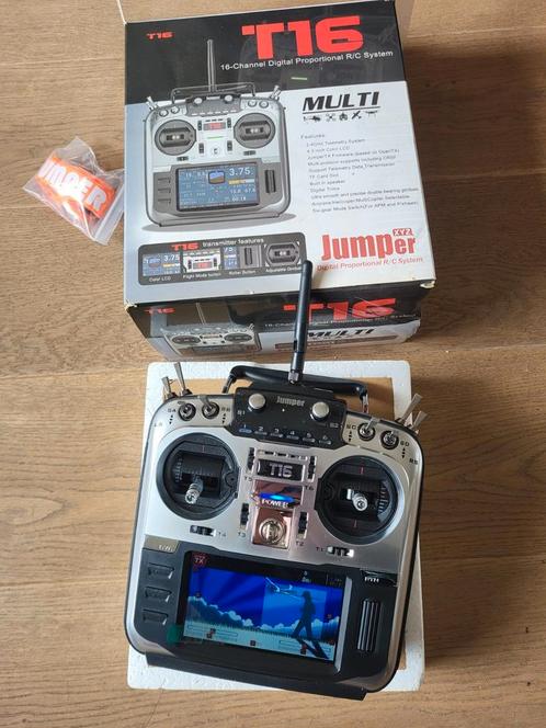 Jumper t16 multiprocol transmitter/zender nieuw, Hobby en Vrije tijd, Modelbouw | Radiografisch | Vliegtuigen, Zo goed als nieuw