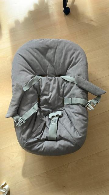Tripp Trapp Newborn Set met speelgoedhanger beschikbaar voor biedingen