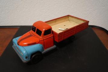 Antiek speelgoed Göso vrachtwagen met opwind motor werkend beschikbaar voor biedingen