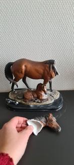 Gezocht paard met veulen beeldje, Verzamelen, Beelden en Beeldjes, Ophalen of Verzenden, Gebruikt, Dier