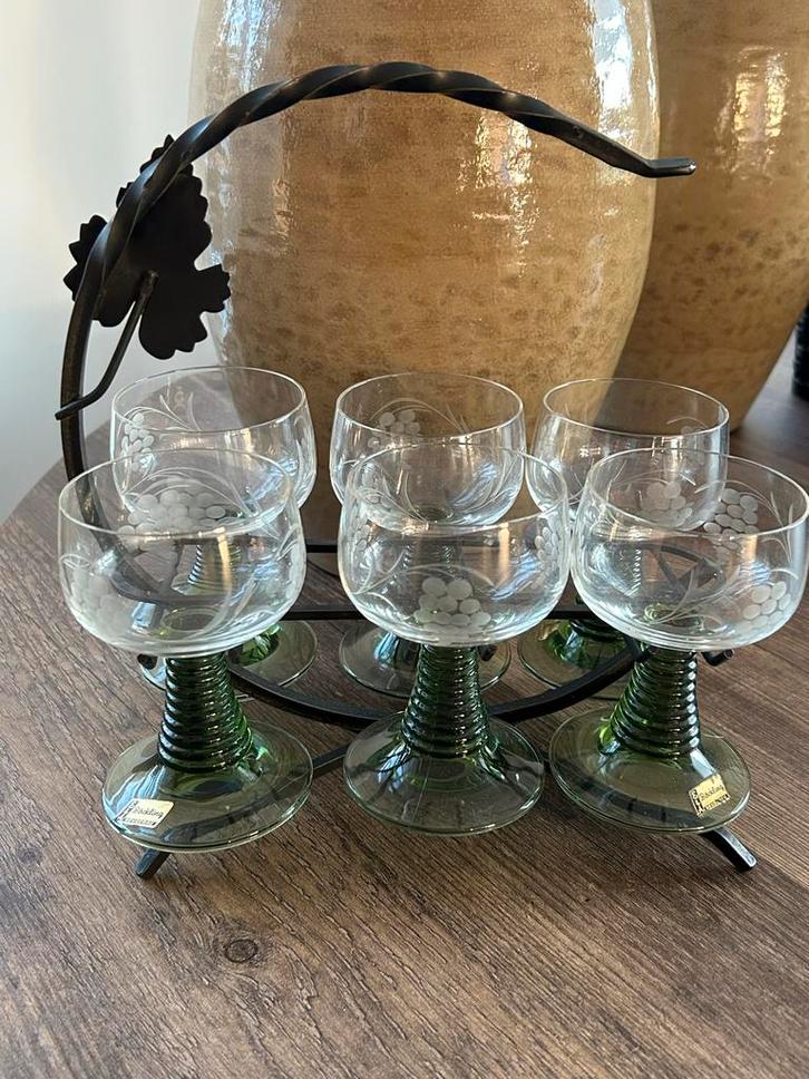 Vintage Roemers in smeedijzer rek Bockling Neudenau jaren60, Antiek en Kunst, Antiek | Glas en Kristal, Ophalen of Verzenden