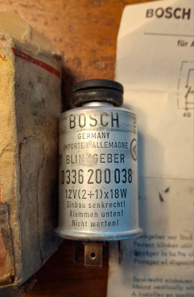 Bosch 0336200038 Knipperlichtrelais 12V NOS Oldtimer, Auto-onderdelen, Verlichting, Oldtimer onderdelen, Universele onderdelen