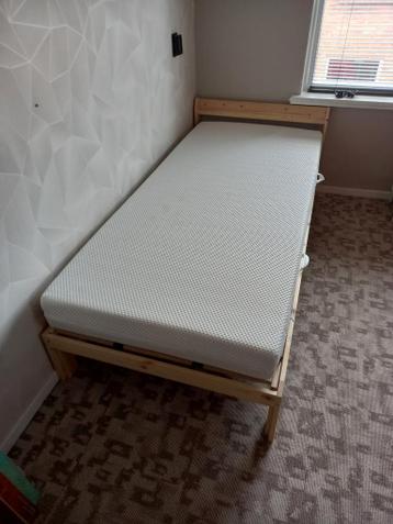 Super goed Ikea bed 90x200 met zgan matras - afbeelding 1