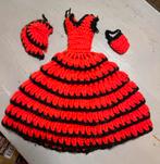 Vintage rood zwart gebreide Spaanse Barbie Fleur Sindy jurk, Ophalen of Verzenden, Gebruikt, Kleertjes