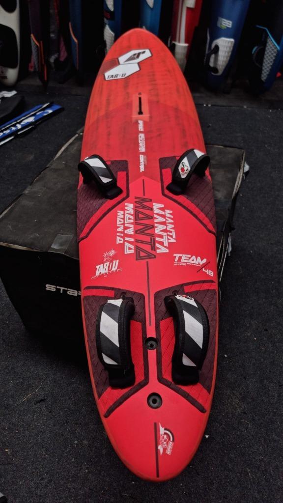 🚀 Tabou Manta Speed 48 (2023)  Snelheidsmonster in topstaat, Watersport en Boten, Windsurfen, Zo goed als nieuw, Plank, Minder dan 250 cm