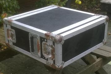 Flightcase 4HE dubbel deur beschikbaar voor biedingen
