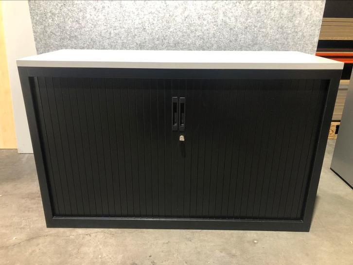 zwarte archiefkasten/roldeurkasten/opbergkasten/kantoorkast, Huis en Inrichting, Kasten | Roldeurkasten en Archiefkasten, Zo goed als nieuw