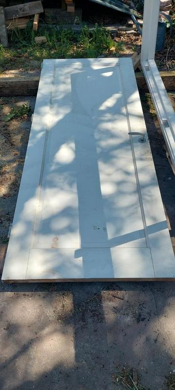 Binnendeur 2 stuks met 1 kozijn deurhoogte 230 cm breedte 88 beschikbaar voor biedingen