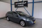 Skoda Octavia Combi 1.0 e-TSI Business Edition Plus Automaat, Auto's, Gebruikt, Euro 6, 23 km/l, Hybride Elektrisch/Benzine