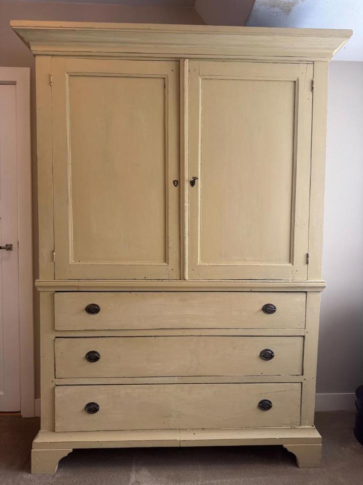 Vintage servieskast of buffetkast of linnenkast, Antiek en Kunst, Antiek | Meubels | Kasten, Ophalen
