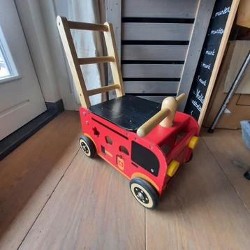 I M toys loopauto brandweerwagen hout beschikbaar voor biedingen