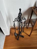 Mooie Smeedijzeren Haardset met Elegante Krullen en Gedraaid, Ophalen, Houthaard