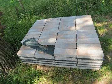 Betonklinker beschikbaar voor biedingen