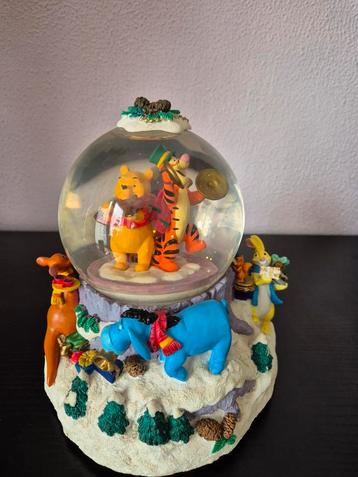 Prachtige snowglobe
Met Winnie en vrienden  beschikbaar voor biedingen