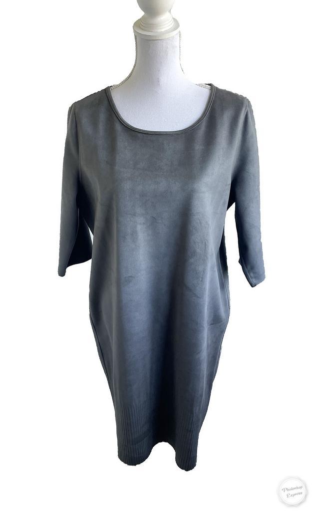 Mooie jurk van Luzzy & Coco 44, Kleding | Dames, Jurken, Zo goed als nieuw, Maat 42/44 (L), Grijs, Knielengte, Ophalen of Verzenden