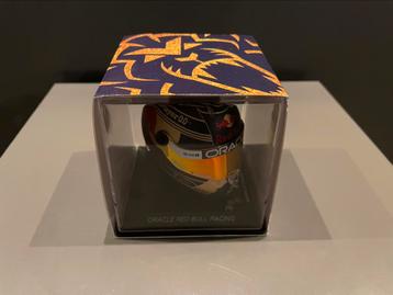 Helm 1:4 Verstappen World Champion 2023  beschikbaar voor biedingen