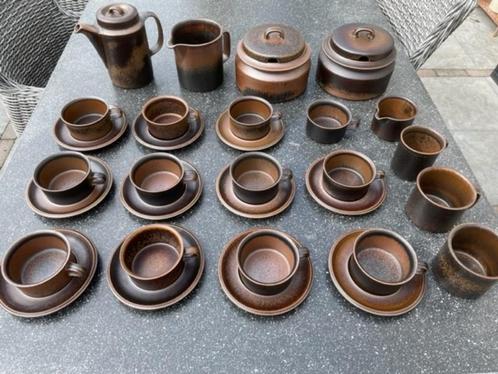 Groot aantal serviesdelen van Arabia Finland Ruska servies, Huis en Inrichting, Keuken | Servies, Zo goed als nieuw, Overige typen