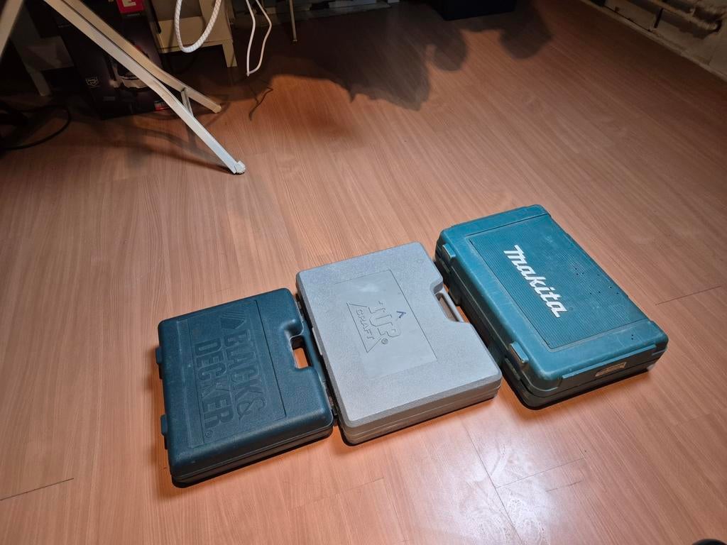 3 x lege gereedschappen koffer zie foto,s, Ophalen
