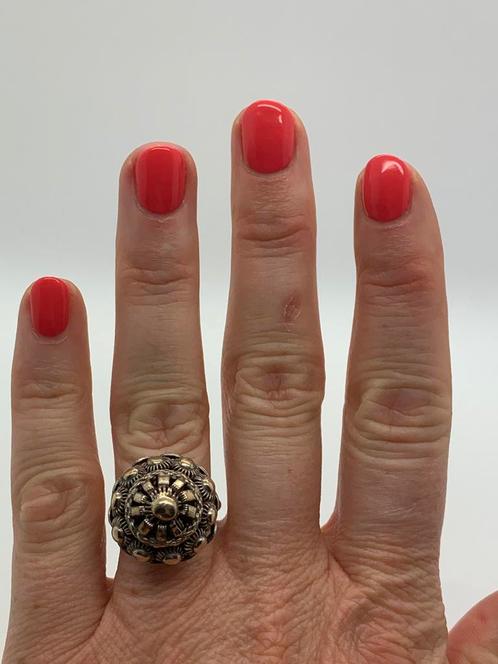 V794 Prachtige zilveren streekdracht ring maat 18,5, Sieraden, Tassen en Uiterlijk, Antieke sieraden, Ring, Zilver, Ophalen of Verzenden