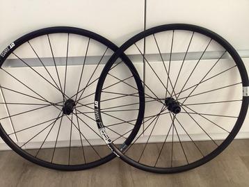 DT Swiss P1850 Spline disc wielset beschikbaar voor biedingen