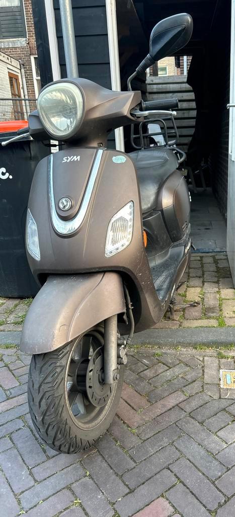 SYM FIDDLE 3 BROM, Fietsen en Brommers, Scooters | SYM, Zo goed als nieuw, Fiddle, Maximaal 45 km/u, Benzine, Ophalen