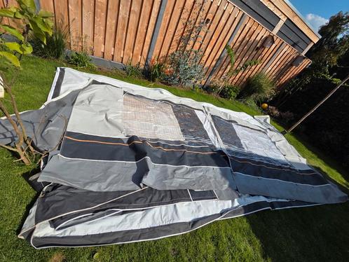 Dorema voortent maat 14 240cm diep incl. stalen frame, Caravans en Kamperen, Voortenten en Luifels, Gebruikt, Dorema, Ophalen