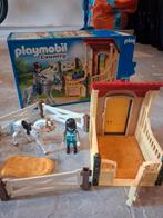 Playmobil Country stal met weide, Ophalen of Verzenden, Zo goed als nieuw