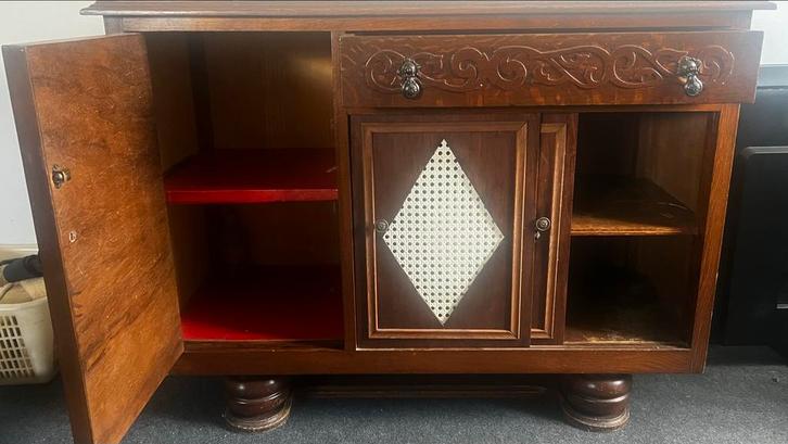 Antiek dressoir van overgrootoma, Antiek en Kunst, Antiek | Meubels | Kasten, Ophalen