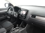 Mitsubishi Outlander 2.0 Instyle 4WD (bj 2016, automaat), Auto's, Automaat, 1998 cc, Stof, Euro 6