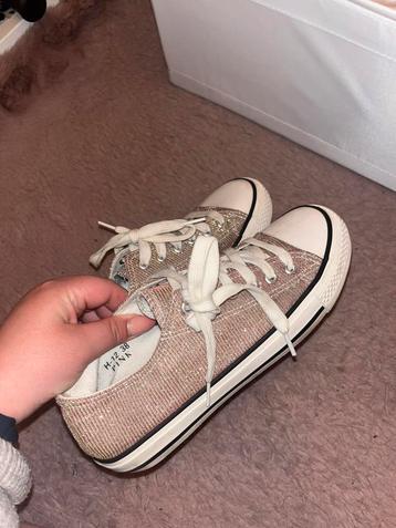 Zomer schoenen roze met goude glitters maat 38  beschikbaar voor biedingen
