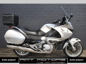 HONDA NT 700 V DEAUVILLE ABS (bj 2008) 4ST OP VOORRAAD!! beschikbaar voor biedingen