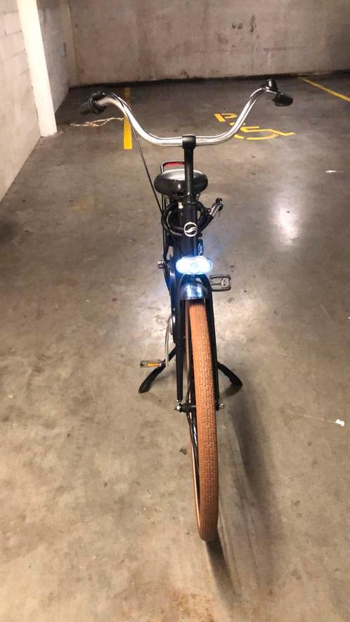 Te koop mooie zwarte dames Giant 28 inch, Fietsen en Brommers, Fietsen | Crossfietsen en BMX, Zo goed als nieuw, 24 inch of meer