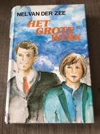 Nel van der Zee - Het grote werk, Ophalen of Verzenden, Gelezen, Nel van der Zee