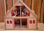Houten Poppenhuis met Meubels en Poppen, Ophalen, Gebruikt, Poppenhuis
